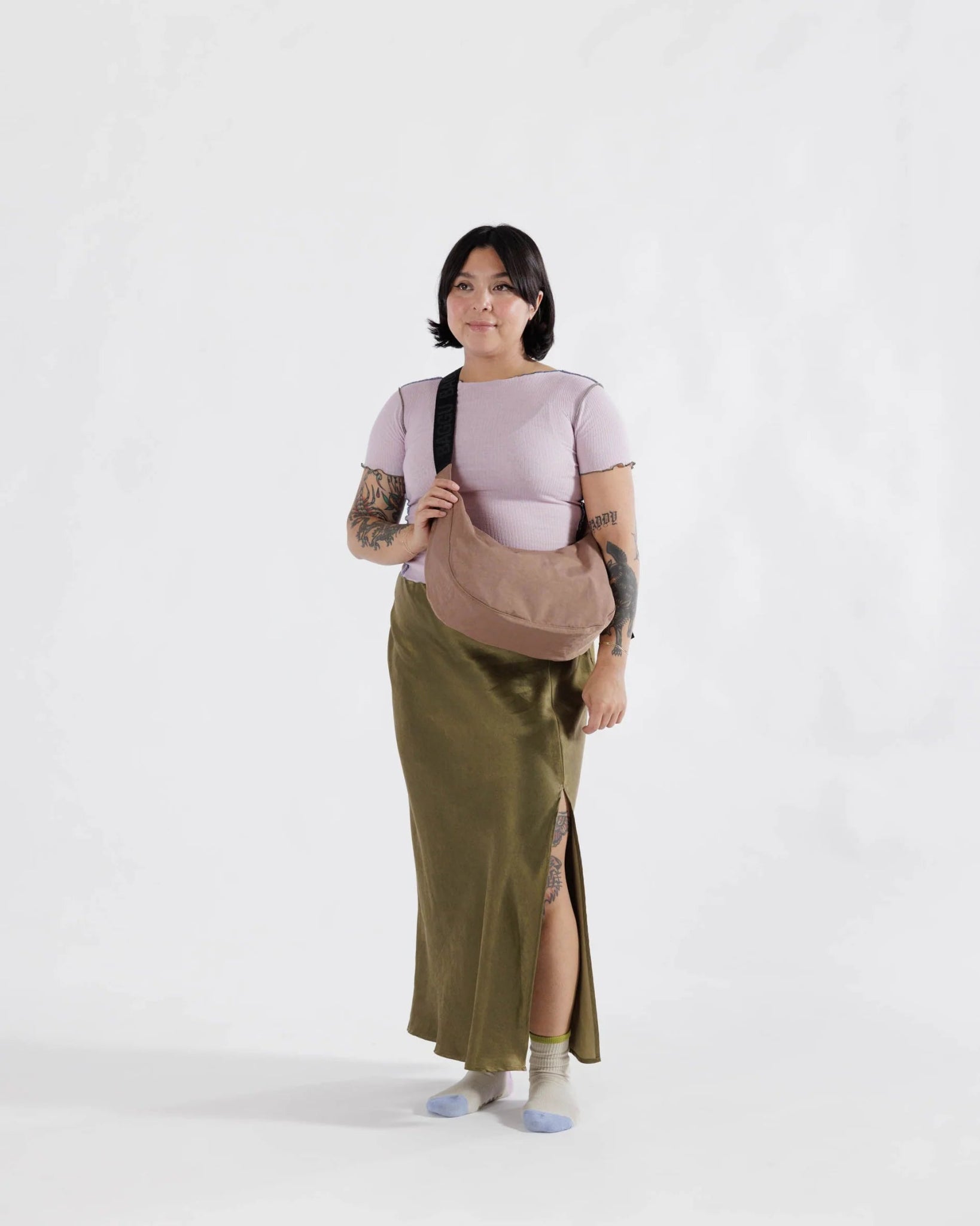 Baggu - Medium Nylon Crescent Bag - Cocoa - Ensemble Studios